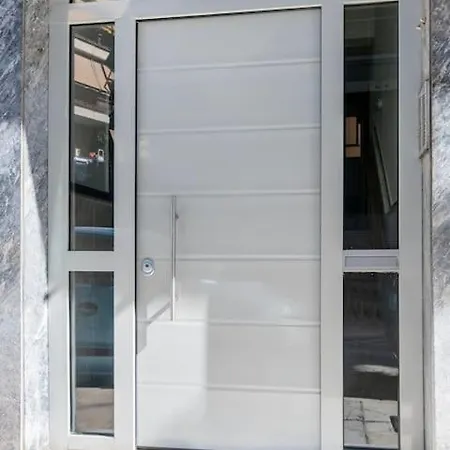 Luana's Charming In Pagrati Athens